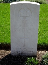 Klagenfurt War Cemetery - McCulloch, Douglas Alexander (Doug)